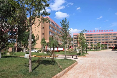 云南三校生复读学校哪家好-昆明北大博雅实验中学