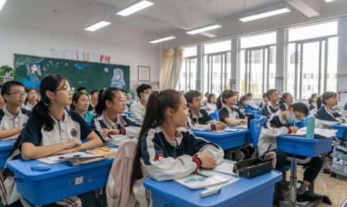 昆明北市区,医学科普课堂首入云师大实验中学昆明湖校区